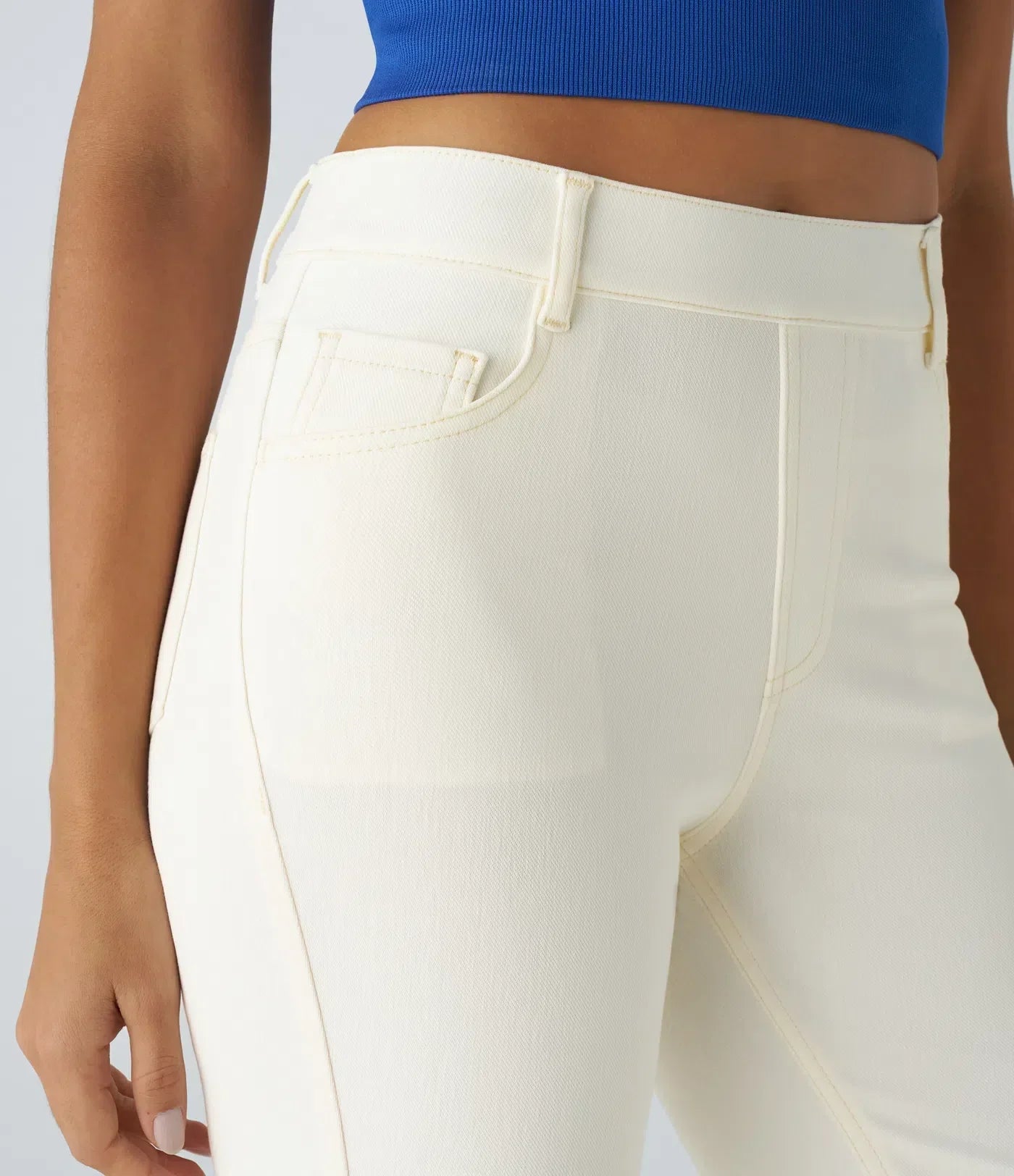 Lotte | Elastische und bequeme Hose mit hoher Taille