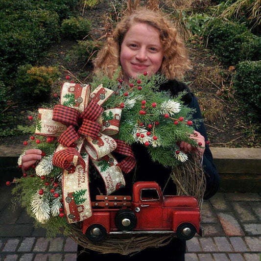 🎄🚗 Weihnachtskranz mit Roter Truck-Deko