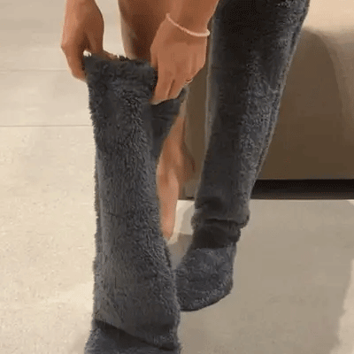 Kniestrümpfe mit Gänsedaunen