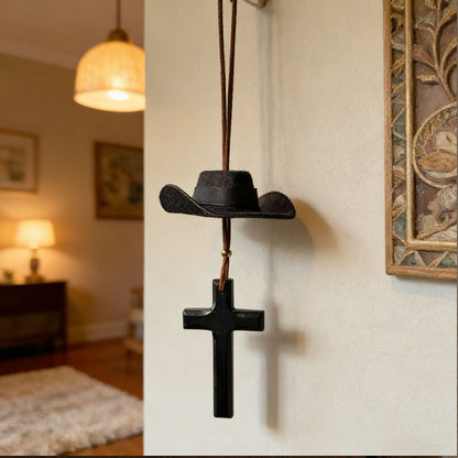 🤠 Cowboyhatt & korsformad bilcharm | En åktur med stil och tro 🚗✨