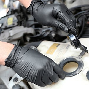 100/50 stk. svarte engangshansker av nitril